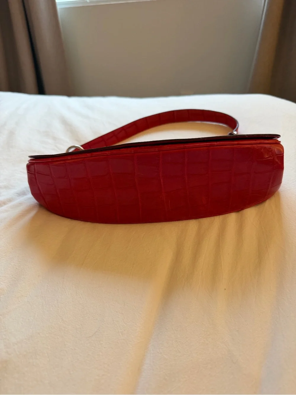 Vintage ESCADA Cherry Red Croc Leather  Shoulder bag
